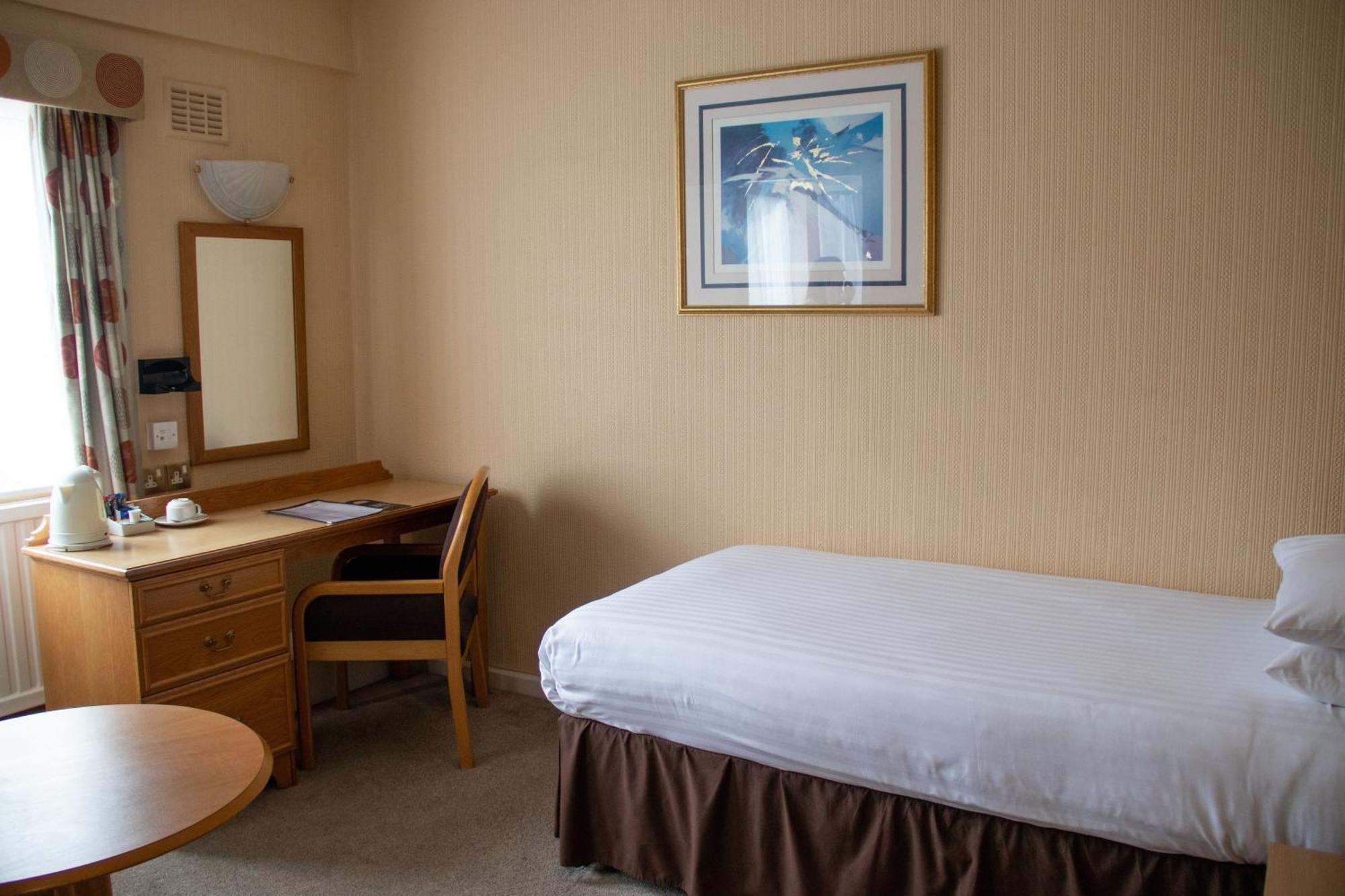Alma Lodge Hotel Stockport Eksteriør bilde